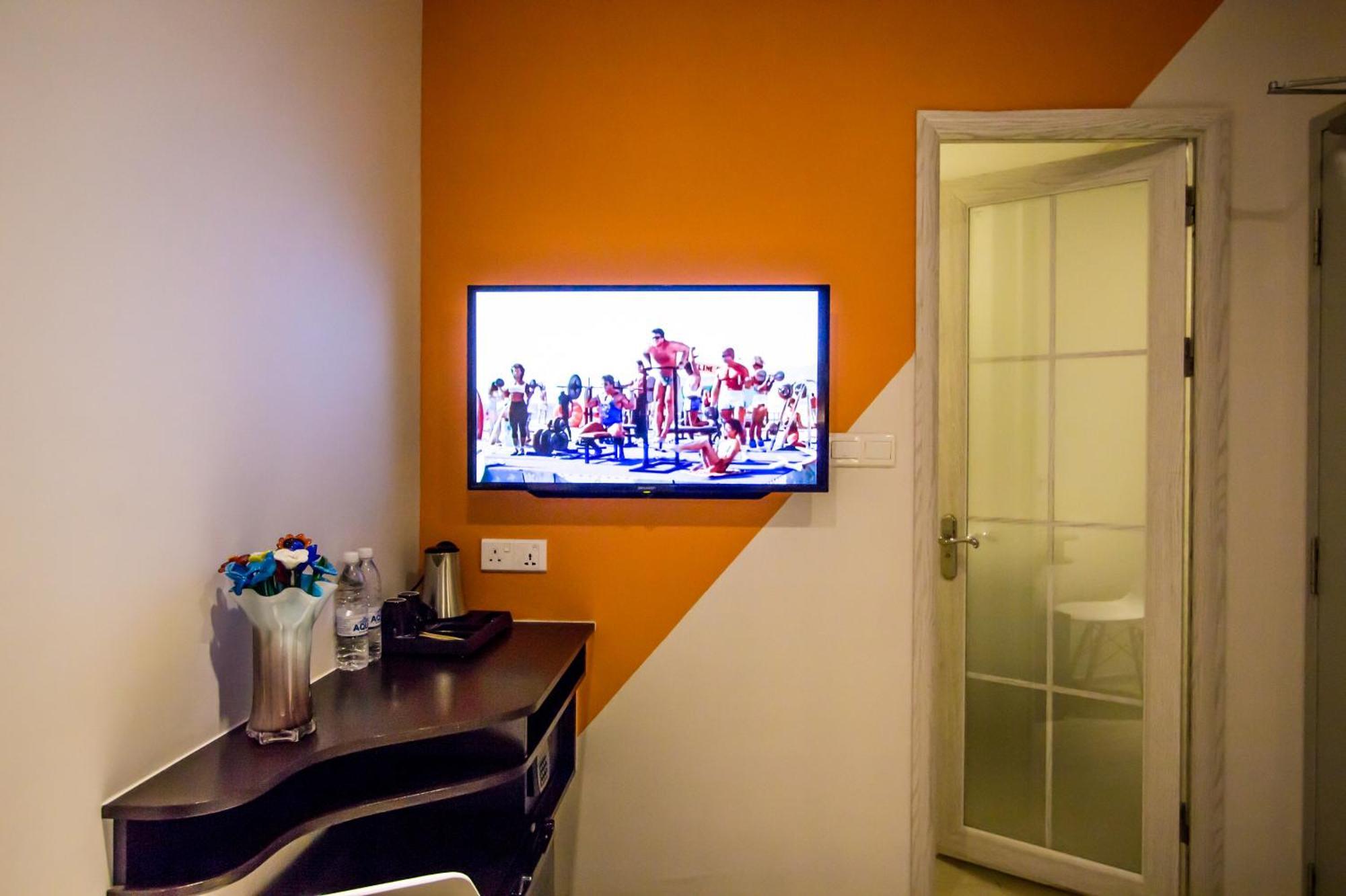 Deluxe Queen Room